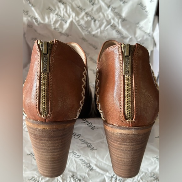 ARider Girl Booties - Size 10 - Picture 5 of 9